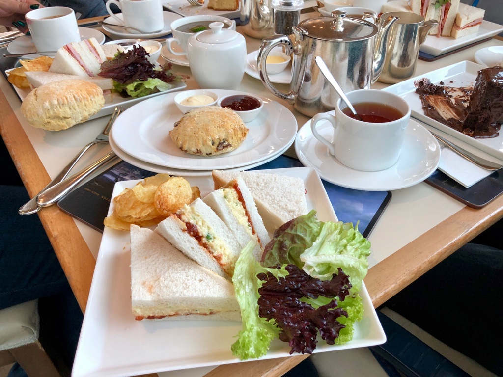 Royal Deck Team Room Spread